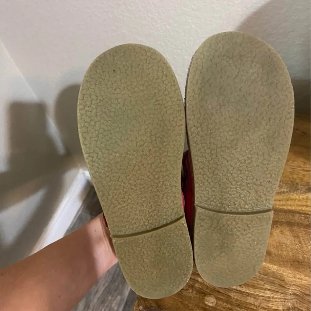 Boden Leather T-bar Flats for Kids - Picture 5 of 5